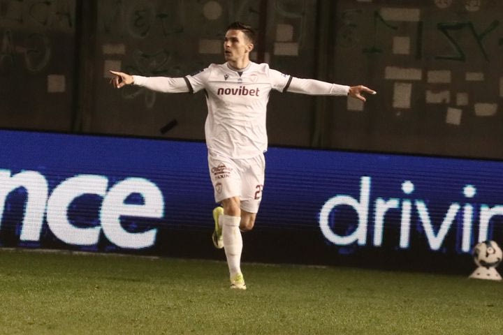 Ο Τούπτα νίκησε με άψογο πλασέ τον Λαφόν και έβαλε μπροστά στο σκορ την ΑΕΛ Novibet στην Λεωφόρο