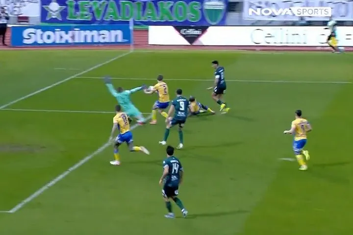 Με ασίστ Παλάσιος και φοβερό γκολ Τσάπρα ο Λεβαδειακός άνοιξε το σκορ στο 44′