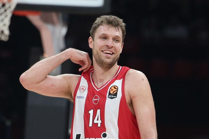 Προγνωστικά Ολυμπιακός – Παναθηναϊκός: Το value bet του Βεζένκοβ και το 3.90 του Χουάντσο