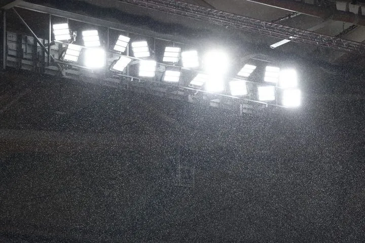 ΑΕΚ – Ολυμπιακός: Έντονη βροχόπτωση στη Νέα Φιλαδέλφεια πριν από το ντέρμπι