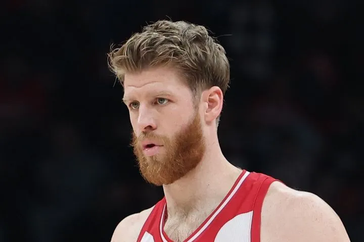 Γουόκαπ: "Πώς να μην έχεις ασίστ όταν τη δίνεις στον Βεζένκοβ, τον Ντόρσεϊ και τον Φουρνιέ"