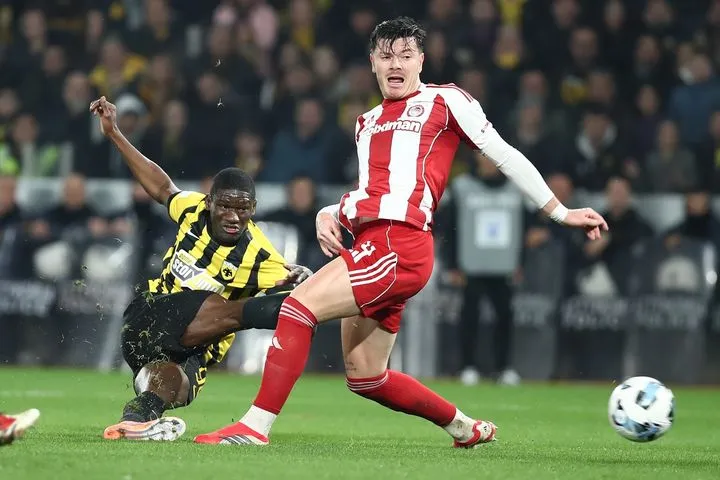 Η ευκαιρία της ΑΕΚ με το γυριστό του Ζίνι και η απόκρουση του Τζολάκη