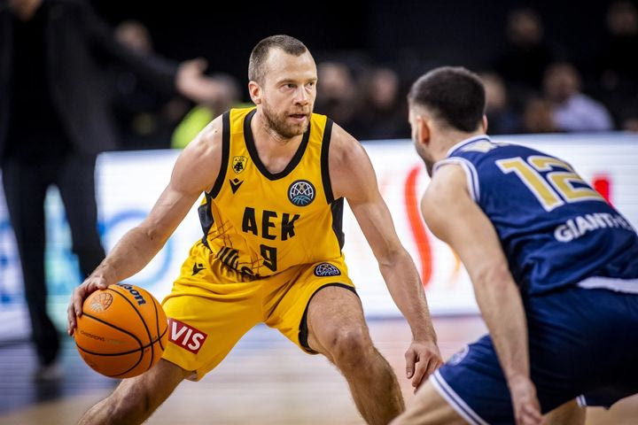 Αθλητικές μεταδόσεις: Η Καρδίτσα υποδέχεται την ΑΕΚ, ο Πανιώνιος την Μπεσίκτας για τις ευρωπαϊκές τους υποχρεώσεις, πού θα δείτε τα ματς