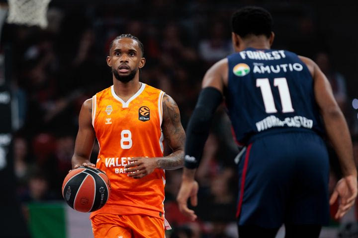 Καταιγιστική Βαλένθια διέλυσε τη Μπασκόνια με επιθετικό ξέσπασμα από το πρώτο δεκάλεπτο