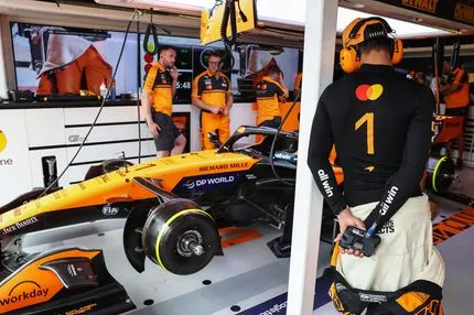 Η McLaren υπολογίζει στο μισό έως ένα δευτερόλεπτο στο γύρο την υστέρησή της από τη Mercedes