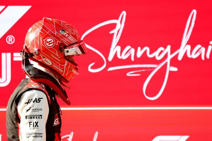 Μηνύματα μίσους και θανατικές απειλές στον Οκόν μετά τη σύγκρουση με τον Κολαπίντο στη Σαγκάη