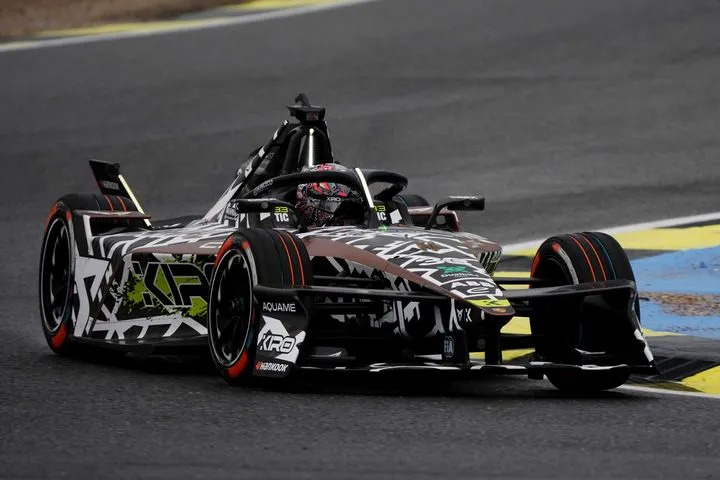 Η Cupra μας πήγε Μαδρίτη να δούμε τον αγώνα της Formula E και θυμηθήκαμε γιατί λατρεύουμε το motorsport