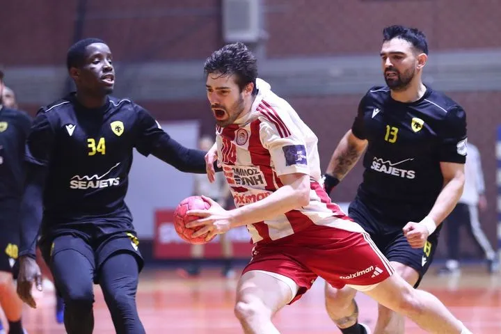 Handball Premier: Η βαθμολογία μετά τη νίκη του Ολυμπιακού επί της ΑΕΚ