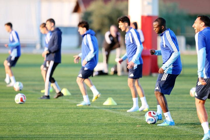 Με έμφαση στην τακτική συνεχίζεται η προετοιμασία της Εθνικής, αύριο η συνέντευξη Τύπου του Γιοβάνοβιτς