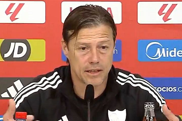 Αλμέιδα για πόλεμο: “Εκτοξεύουν πυραύλους που κοστίζουν 50 εκατομμύρια ευρώ, γιατί δεν τα ξοδεύουν σε τρόφιμα και εκπαίδευση”;