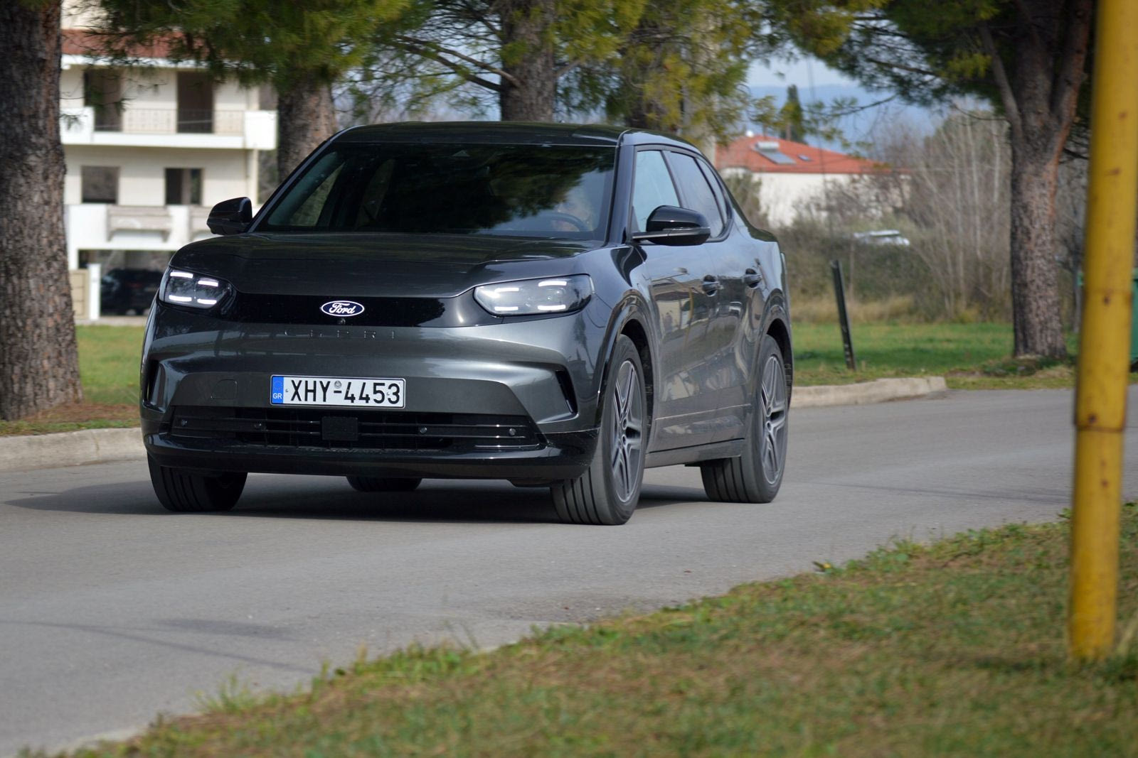 Οδηγούμε το νέο Ford Capri SUV στην έκδοση με τους 286 ίππους που εξασφαλίζουν επάρκεια ισχύος για όλες τις “αποστολές”