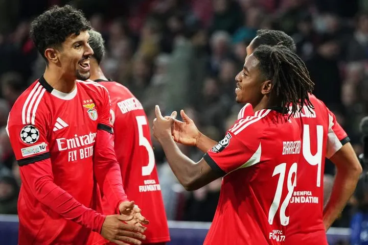 Ο Μπαρέιρο έσωσε την παρτίδα για την Μπενφίκα του Παυλίδη στο ντέρμπι με την Πόρτο