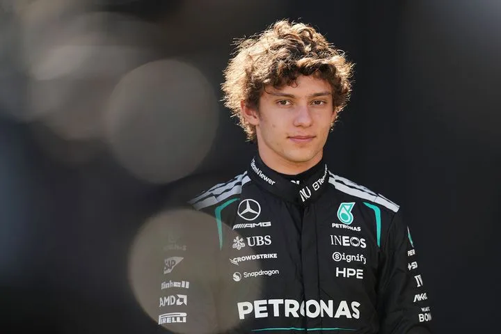 Ποιος είναι ο Κίμι Αντονέλι, ο έφηβος νέος αστέρας της Formula 1