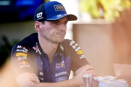 O Φερστάπεν στις 24 Ώρες του Νίρμπουργκρινγκ με τη Mercedes -Νέοι υπαινιγμοί του θα φύγει από τη F1 αν δεν αλλάξουν οι κανονισμοί