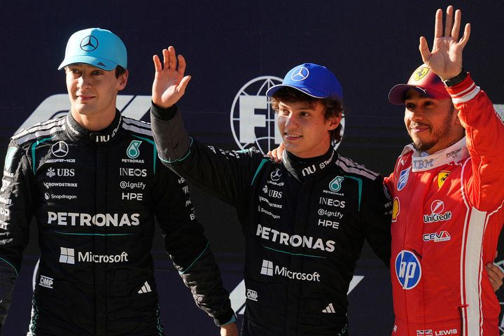 Ένας 19χρονος στην πολ ποζίσιον: Ο Κίμι Αντονέλι έγραψε ιστορία στη Σαγκάη