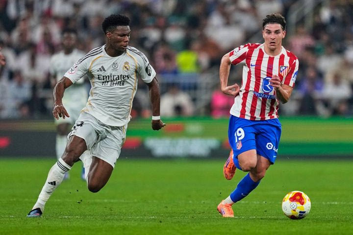 Αθλητικές μεταδόσεις: Πού θα δείτε το ντέρμπι της Μαδρίτης, τον τελικό του Λιγκ Καπ Αγγλίας και το Μπαρτσελόνα – Ράγιο Βαγιεκάνο