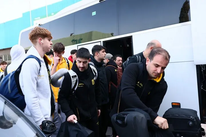 Συγκινητικές στιγμές στην επιστροφή της Κ18 του Άρη στη Θεσσαλονίκη