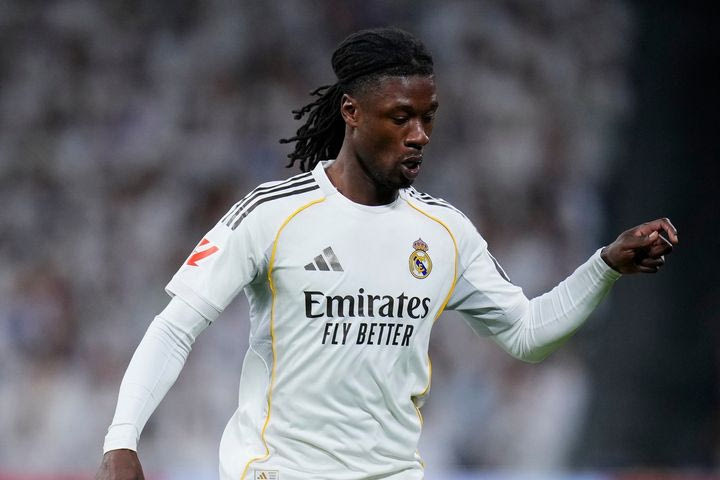 Equipe: “Σύμφωνα με πολλές πηγές, η Ρεάλ εξέτασε λάθος πόδι και στον Καμαβινγκά”