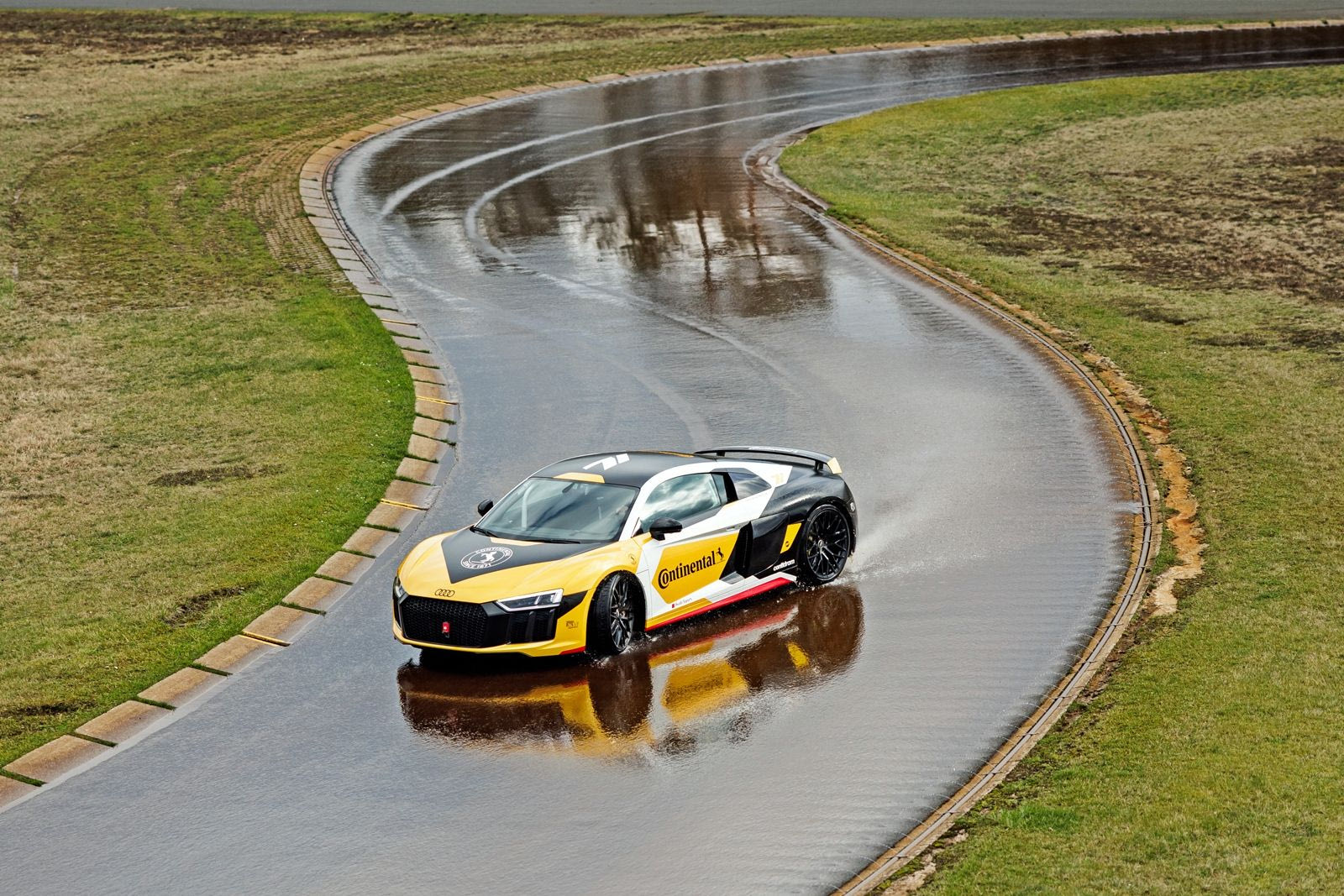 Σημαντική διάκριση για την Continental: Ανακηρύχθηκε “Κατασκευαστής ελαστικών της χρονιάς” για 5η φορά