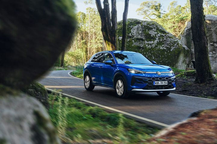 Volkswagen T-Roc: H οικογενειακή πλευρά της νέας γενιάς του γερμανικού SUV