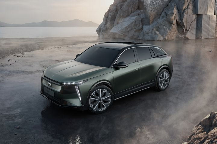 Αυτό είναι το νέο DS N°7 που θα επαναπροσδιορίσει την premium διάθεση ανάμεσα στα πολυτελή SUV