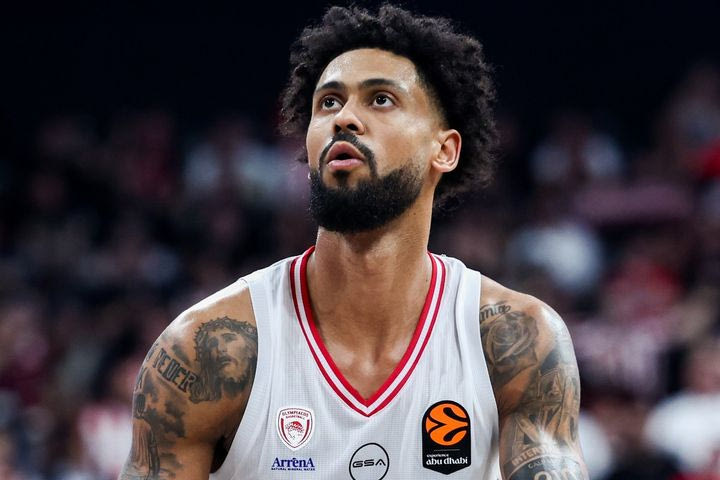 Παρί – Ολυμπιακός: Οι 39 πόντοι που πρόσφερε ο Ντόρσεϊ, το φρένο στον Χίφι και ο clutch Φουρνιέ