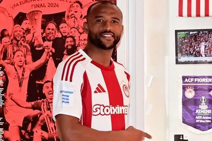 "Ο Ολυμπιακός είναι η δεύτερη οικογένειά μου": Οι πρώτες δηλώσεις του Ελ Κααμπί έπειτα από την ανανέωση του συμβολαίου του