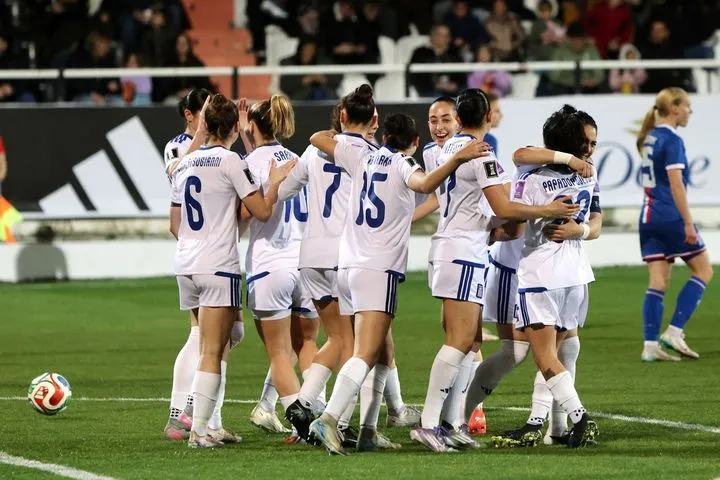 Δύο στα δύο για τη γαλανόλευκη στη League C, φουλάρει για τον επόμενο προκριματικό γύρο