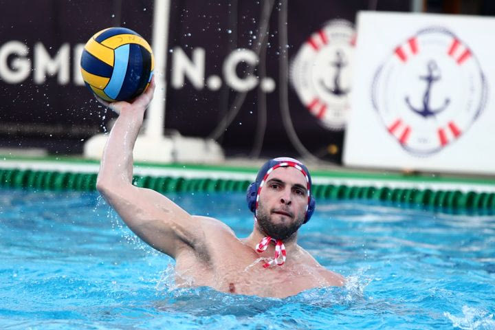 Waterpolo League: Ο Ολυμπιακός υπέταξε τη Βουλιαγμένη στον Λαιμό και συνέχισε με το απόλυτο