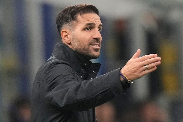 Αστεράτο τρίποντο με ανατροπή για τη φοβερή Κόμο με σκόρερ τον Δουβίκα