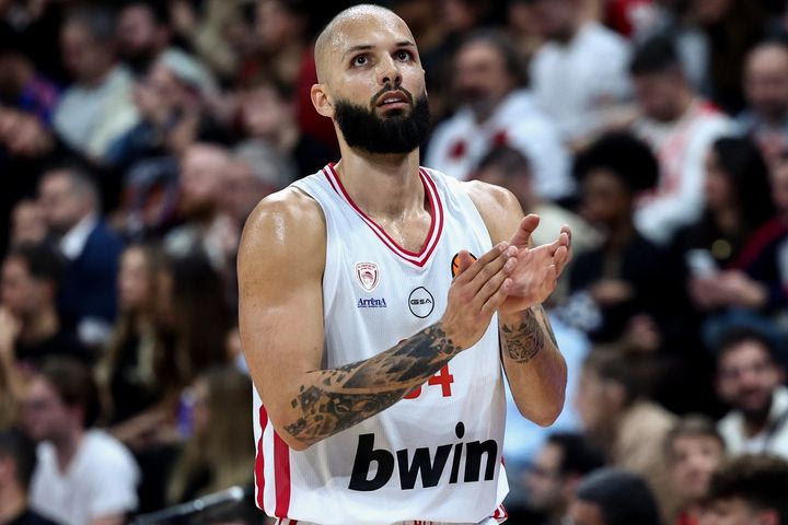 Φουρνιέ: “Εχουμε τον καλύτερο προπονητή και τους καλύτερους οπαδούς, ελπίζω να κατακτήσουμε τη EuroLeague πριν αποσυρθώ”