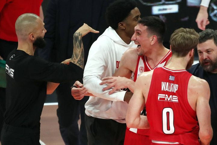 Ο Φουρνιέ πανηγύρισε με κίνηση κόμπρα αλά Λαρεντζάκης