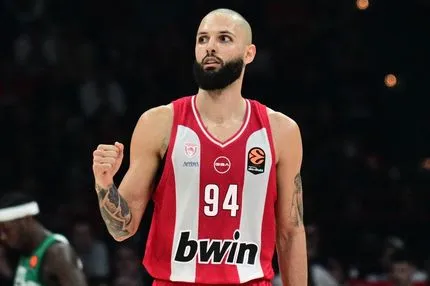 Οι τέσσερις πιθανοί αντίπαλοι του Ολυμπιακού στα playoffs της EuroLeague: Πότε θα μάθει με ποιον θα παλέψει για το Final Four