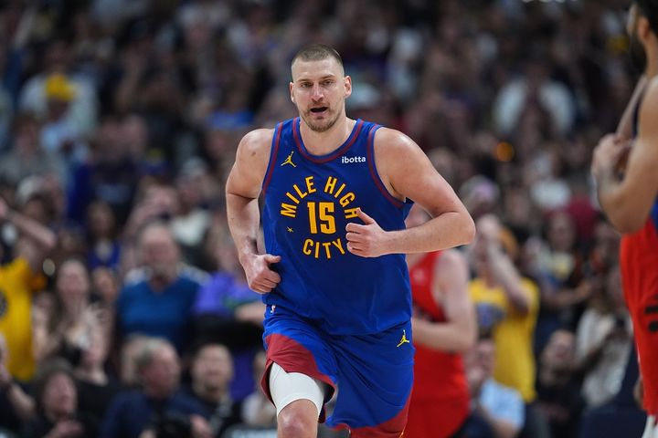 NBA, αποτελέσματα: Με show από τον Γιόκιτς οι Νάγκετς πήραν τη νίκη – Άνετο διπλό των Τίμπεργουλβς κόντρα στους Σέλτικς