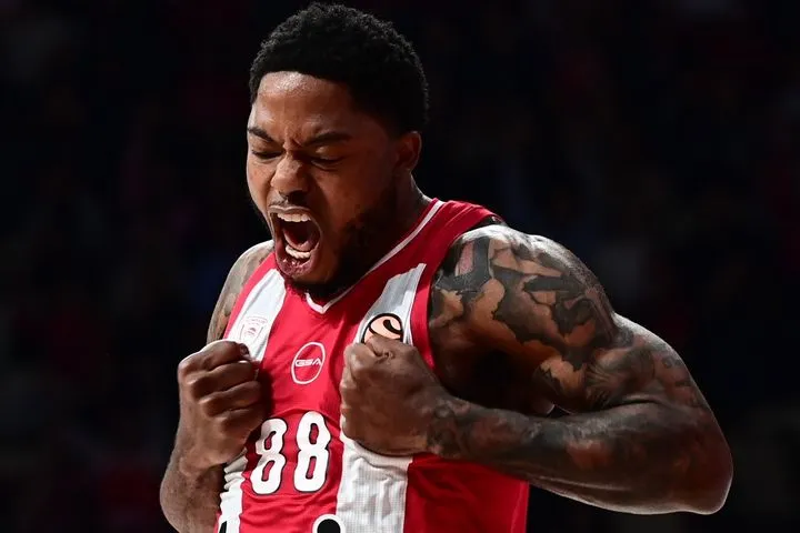 Το “ουφ” του Ολυμπιακού ακούστηκε μέχρι το λιμάνι