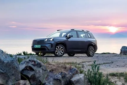 H Aion ισχυρίζεται πως με το νέο C-SUV της, η μετάβαση στην ηλεκτροκίνηση γίνεται με τον πλέον φυσικό τρόπο