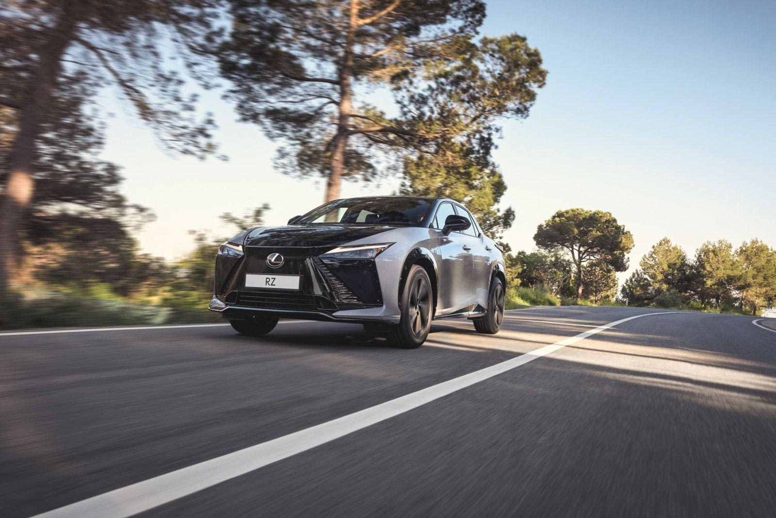 Η Lexus “έπαθε” Hyundai- Για πρώτη φορά προσομοιώνει χειροκίνητες αλλαγές ταχυτήτων σε αμιγώς ηλεκτρικό SUV μοντέλο της