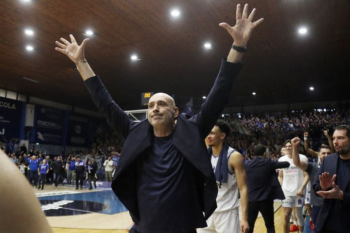 Η αποθέωση για τον Ζόραν Λούκιτς από τους οπαδούς του Ηρακλή