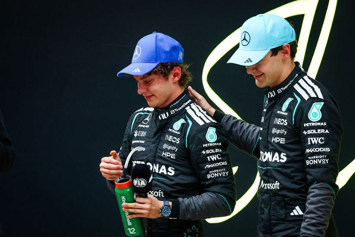 H Mercedes εμπρός σε μια δύσκολη ισορροπία των Ράσελ-Αντονέλι; Τι απαντά ο Βολφ για τη μάχη του τίτλου