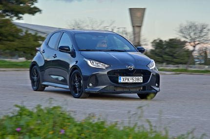 Οδηγούμε το Mazda 2 Hybrid που προσφέρει ιδιαίτερη οικονομία και κορυφαία ποιότητα στη μικρή κατηγορία