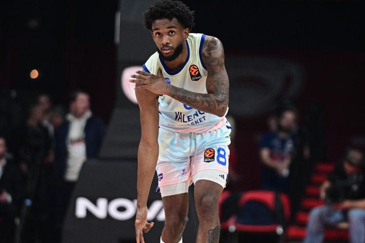 Με σπουδαίο Μοντέρο η Βαλένθια επικράτησε της Μάλαγα και συνεχίζει ακάθεκτη σε όλες τις διοργανώσεις