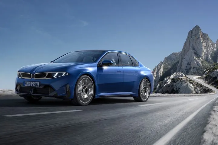 Πρεμιέρα για την ηλεκτρική BMW i3, με 469 ίππους και εντυπωσιακή αυτονομία 900 χιλιομέτρων