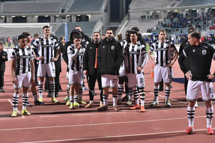 ΠΑΟΚ: Το σύνθημα των οπαδών μόλις τους πλησίασαν οι παίκτες και η συγγνώμη