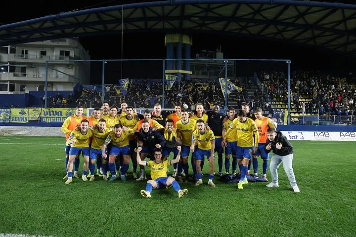 Παναιτωλικός: Η φανέλα που θα φορέσει η ομάδα του Αγρινίου κόντρα στην Κηφισιά για τα 100 χρόνια