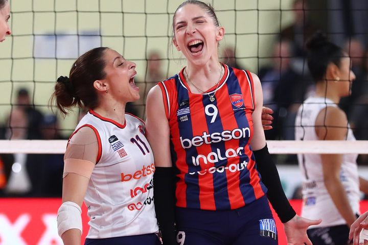 Η πλατεία γιορτάζει: Ανώτερος ο Πανιώνιος Betsson, έγραψε ιστορία κατακτώντας για πρώτη φορά το Allwyn Κύπελλο Ελλάδας