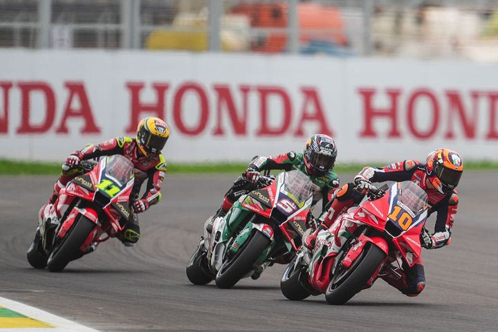 Η βροχή στη Βραζιλία άφησε τον Μπετζέκι στο Q1, πρώτος στα χρονομετρημένα ο Ζαρκό της Honda