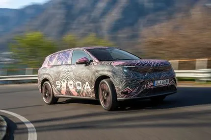 Αυτές είναι οι πρώτες εικόνες και όλα όσα ξέρουμε για το νέο Peaq, το μεγαλύτερο SUV στη γκάμα της Skoda