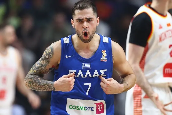 Οι… 50 πόντοι του Τολιόπουλου ζάλισαν το Μαυροβούνιο, η Εθνική επέστρεψε