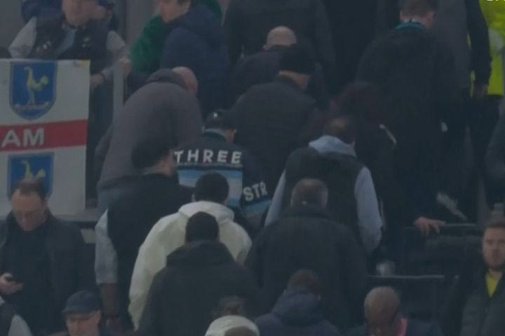 Απίστευτες εικόνες στο γήπεδο της Τότεναμ: Οπαδοί των γηπεδούχων έφυγαν πριν τελειώσει το πρώτο μέρος κόντρα στην Κρίσταλ Πάλας