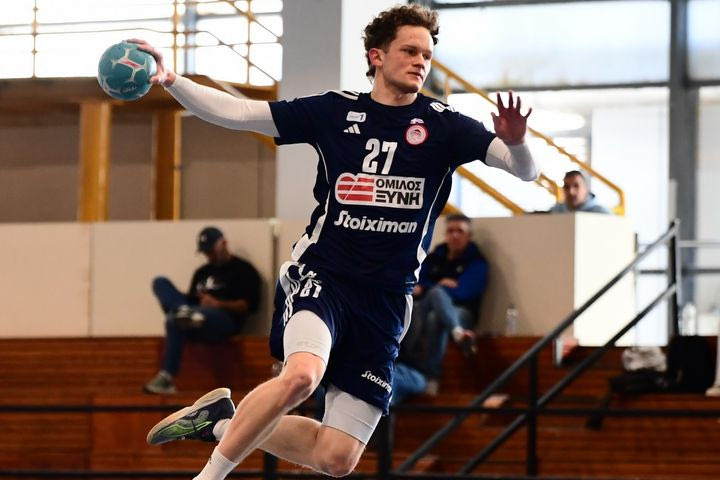 Ο Ολυμπιακός νίκησε τον Δούκα στο ΟΑΚΑ και κλείδωσε την πρώτη θέση στην Handball Premier